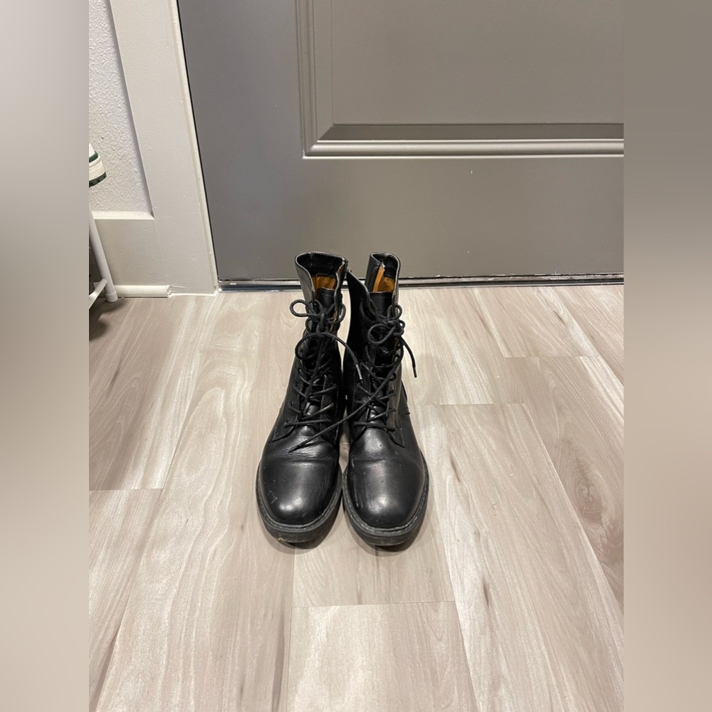 ZARA laced leather boots